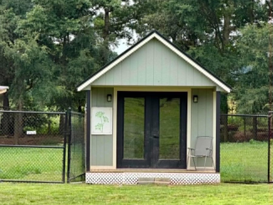 The Dandelion Paws boarding building